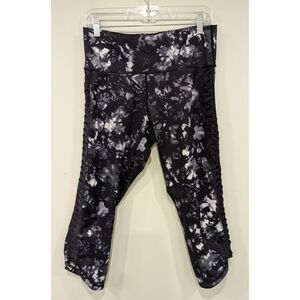 Lululemon Sunshine Salutation Crop in Dusk Dye White Black Size 10